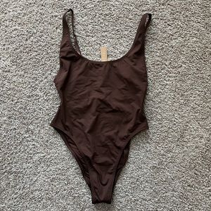 SKIMS ✨ Recycled Scoop Neck One Piece Swim - Cocoa - M